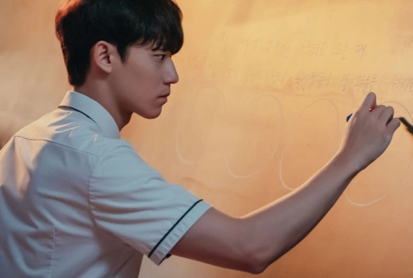 Кадр из дорамы Меланхолия