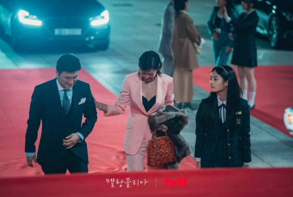 Кадр из дорамы Меланхолия