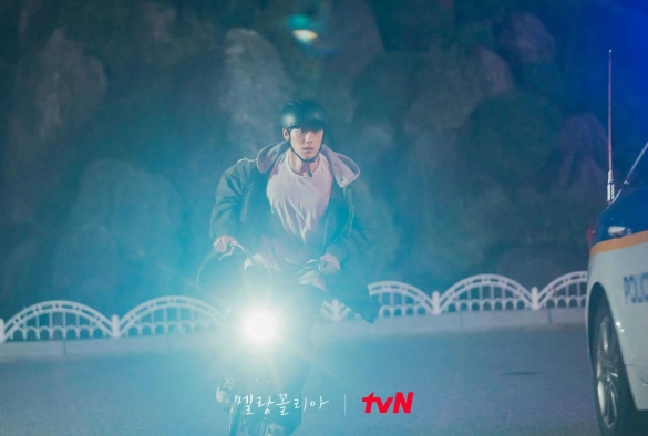 Кадр из дорамы Меланхолия