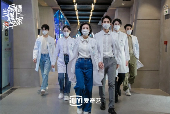 Кадр из дорамы Влюбиться в учёного