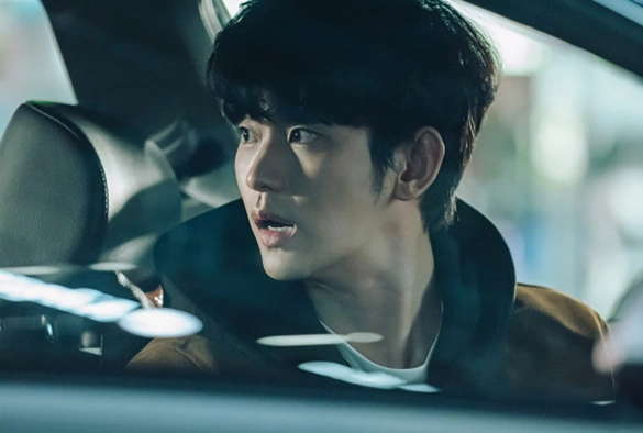 Кадр из дорамы В один обычный день