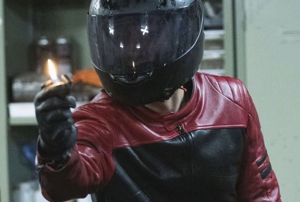 Кадр из дорамы Плохой и сумасшедший