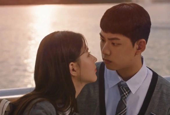 Кадр из дорамы Взрослый стажёр