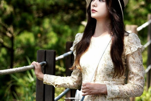 Кадр из дорамы Витрина: Дом королевы