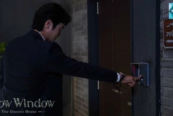 Кадр из дорамы Витрина: Дом королевы