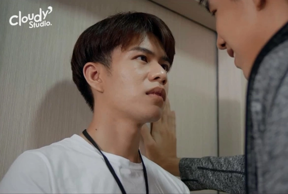 Кадр из дорамы Общество без любви