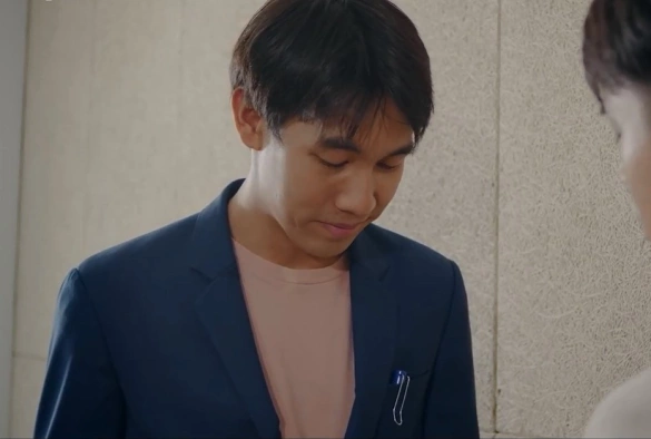 Кадр из дорамы Общество без любви