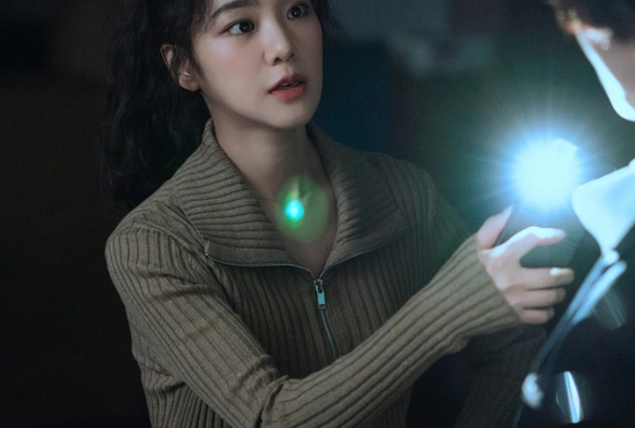 Кадр из дорамы Плохой и сумасшедший