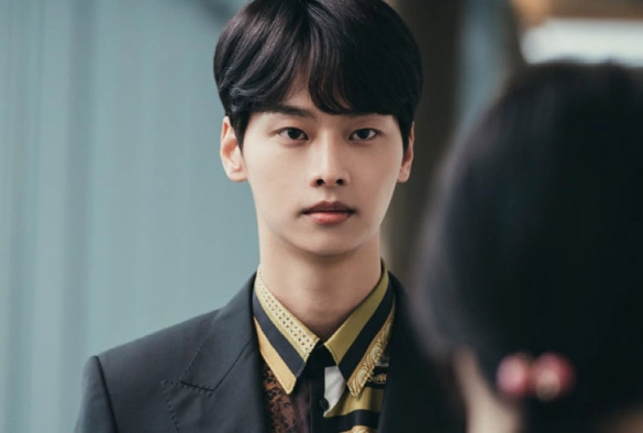 Кадр из дорамы Плохой и сумасшедший