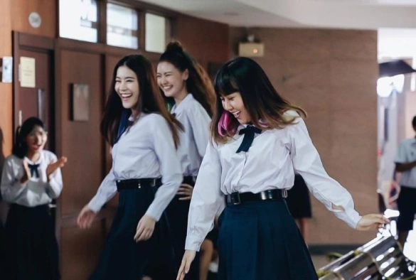 Кадр из дорамы Никогда не бывает поздно