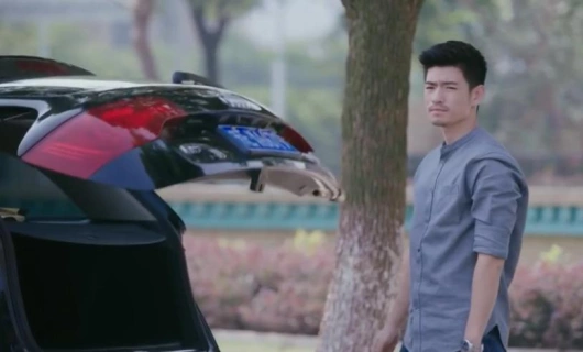 Мир задолжал мне первую любовь 18 серия