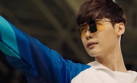 W: Меж двух миров 1 серия