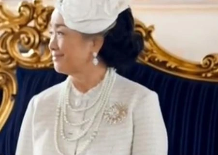 Дворец (Таиланд) 9 серия