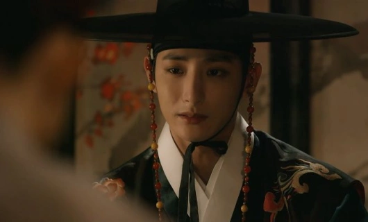 Учёный, гуляющий ночью 15 серия