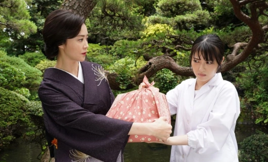 С нами явно что-то не так 2 серия