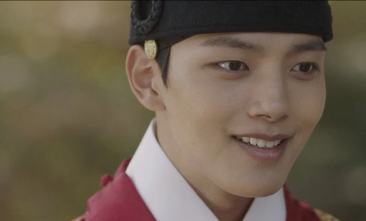 Коронованный шут 4 серия