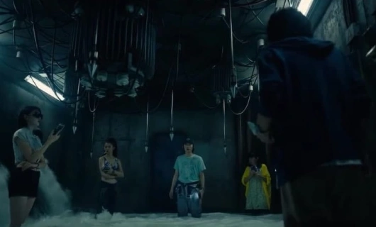 Алиса в Пограничье 1 сезон 5 серия