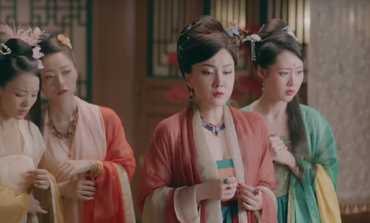 Дева Холмс 3 серия