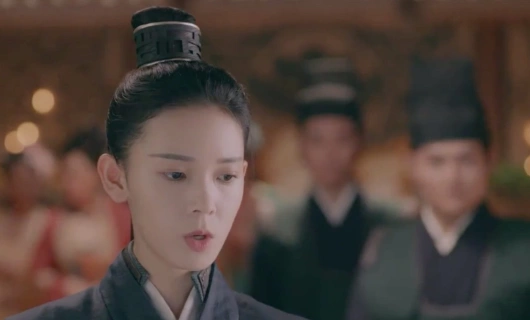 Дева Холмс 4 серия