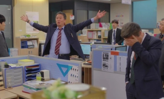 Сияющий офис 12 серия