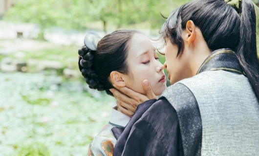 Лунные влюблённые: Алые сердца Корё 14 серия