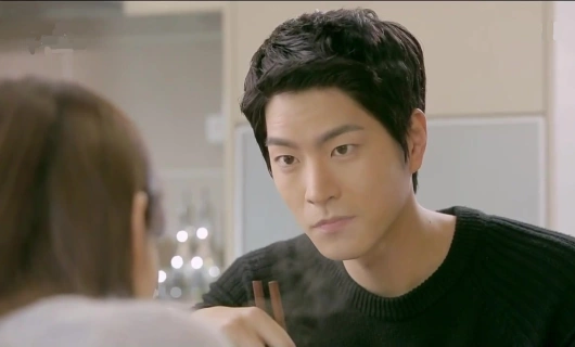 Её прелестные каблучки 3 серия