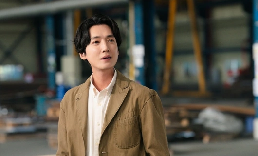 Адвокат по трудовым спорам Но Му Джин 1 серия «Если подумать, это похоже на Бэтмена. Он незаменим для общества»