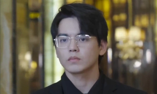 Неизвестный дядя 1 серия «Столкнулись с бывшим парнем в баре? „Как насчет того, чтобы остаться на ночь?"»