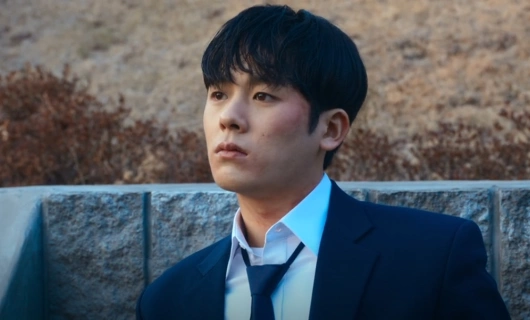 Первый: Герои старшей школы 4 серия «Маска героя»