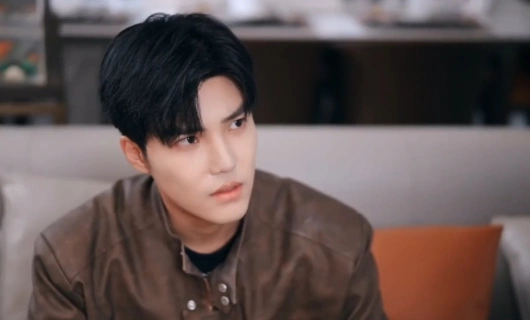 Луна и пыль 3 серия