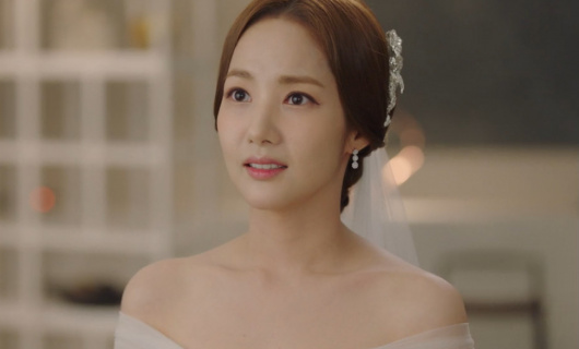 Что случилось с секретарём Ким? 1 серия