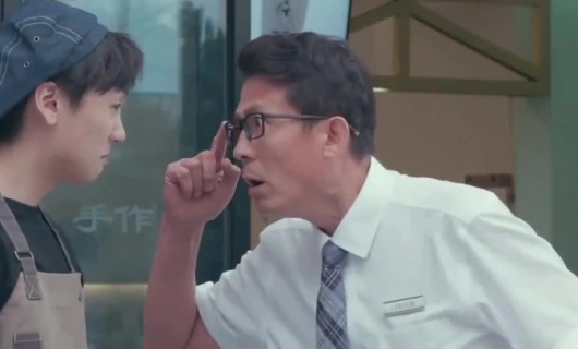 Будни с соседом-злодеем 5 серия