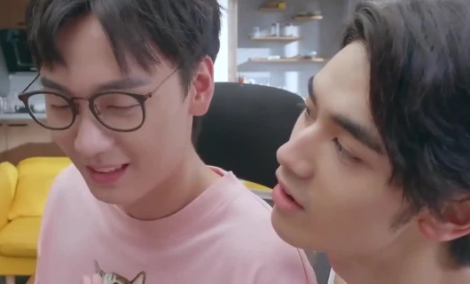 Будни с соседом-злодеем 6 серия