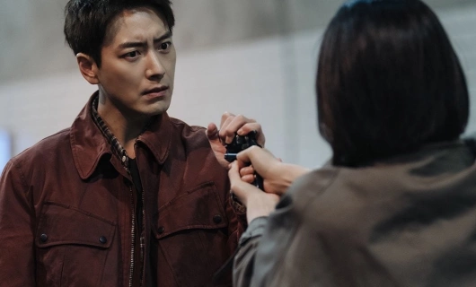 Тёмная дыра 4 серия