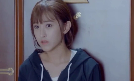 Я люблю своего президента, хотя он псих 6 серия