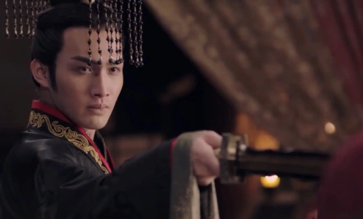 Лучезарная красавица эпохи Цинь 1 серия