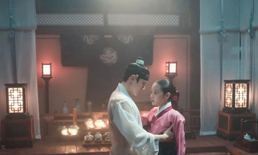 Красная манжета / Красный манжет рукава 6 серия