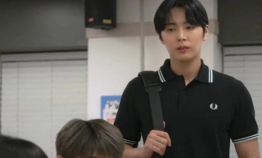 Любовь в чёрной дыре 1 серия