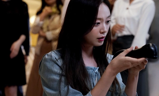 Витрина: Дом королевы 9 серия