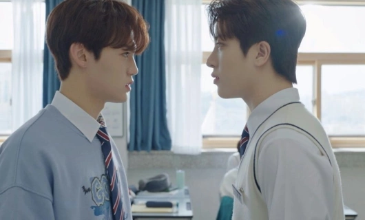 Загадочный класс 4 серия «Если ты притворишься призраком... Ты будешь наказан»