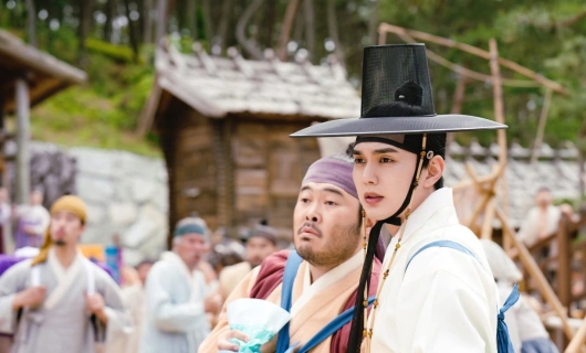 Когда расцветают цветы, я думаю о луне 1 серия