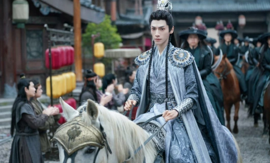 Светлый пепел луны 10 серия