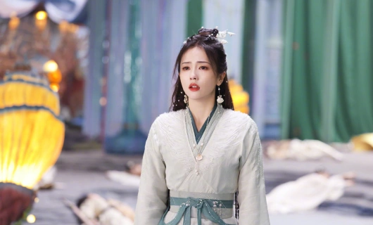 Светлый пепел луны 15 серия