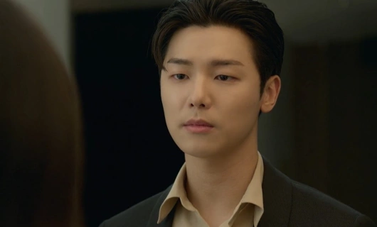 Знаменитость 12 серия «Нигде, но везде. Как ты и я»