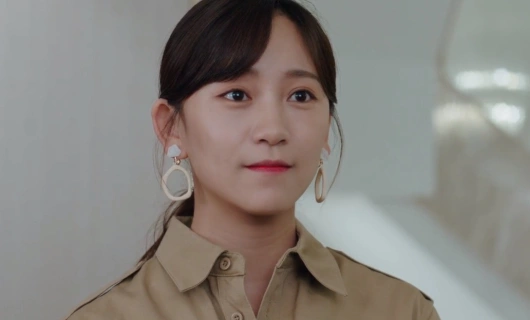 Девушка, которая видит запахи 13 серия