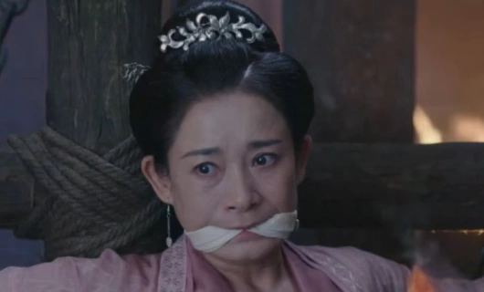 Хуа Жун 15 серия