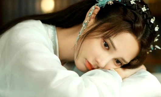 Мечтательница в весеннем будуаре 3 серия