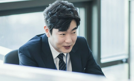 Суровый стажёр 6 серия «Начало видео с десятью миллионами просмотров»