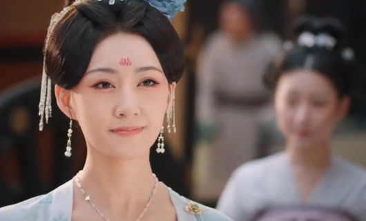 Королевские слухи / Время притворяться 1 серия