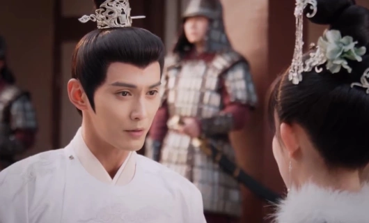 Королевские слухи / Время притворяться 2 серия